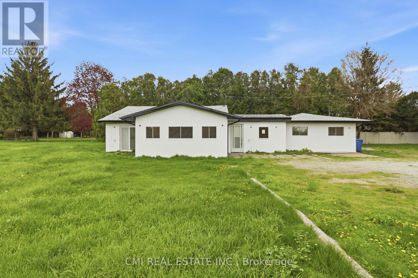7526 Grande River Line, Chatham-Kent, Ontario  N7M 5J7 - Photo 2 - X13146142