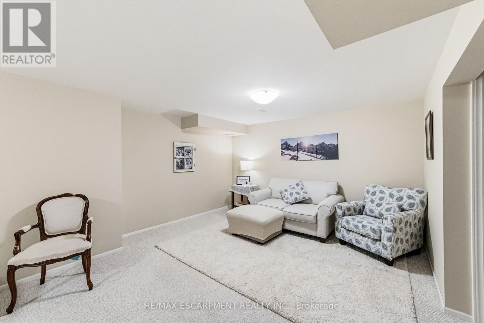 6 - 24 Kenyon Crescent, Grimsby, Ontario L3M 5S4 - Photo 22 - X13146182