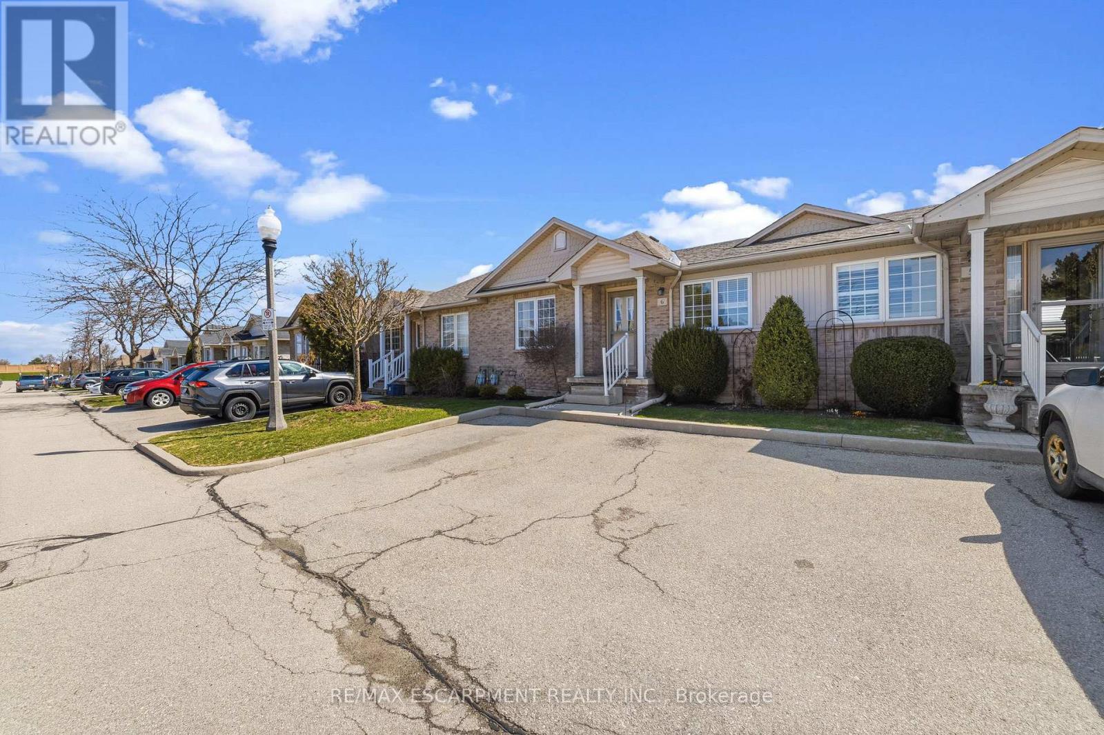 6 - 24 Kenyon Crescent, Grimsby, Ontario L3M 5S4 - Photo 3 - X13146182