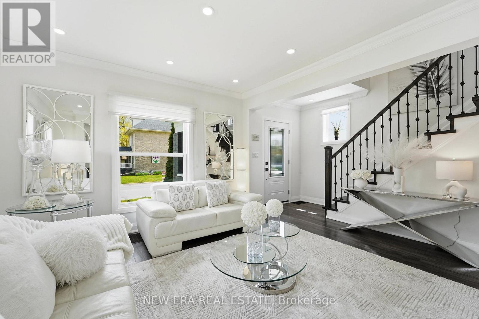 11 Albert Street N, Kawartha Lakes, Ontario  K9V 4J3 - Photo 11 - X13146206