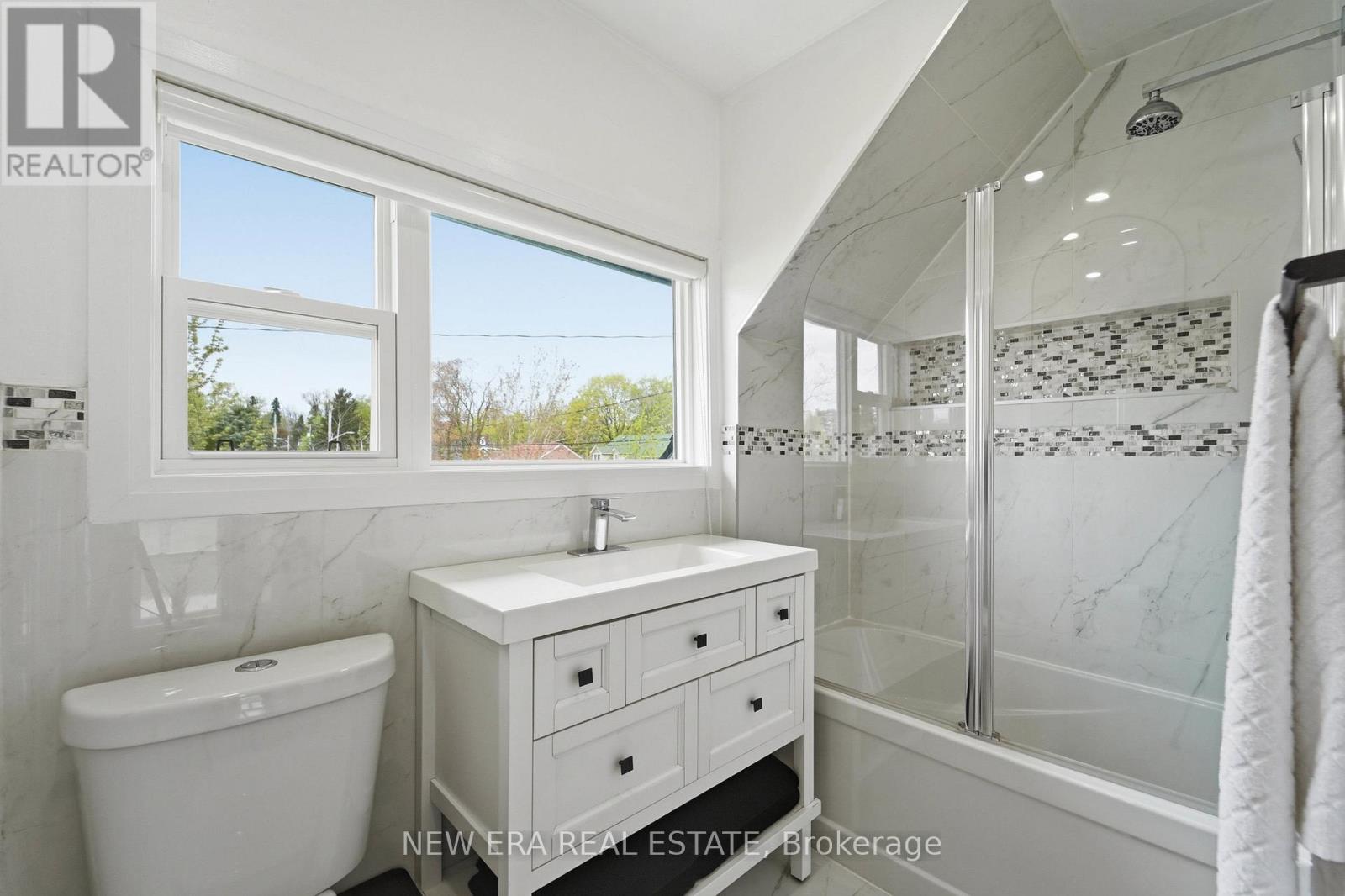 11 Albert Street N, Kawartha Lakes, Ontario  K9V 4J3 - Photo 28 - X13146206