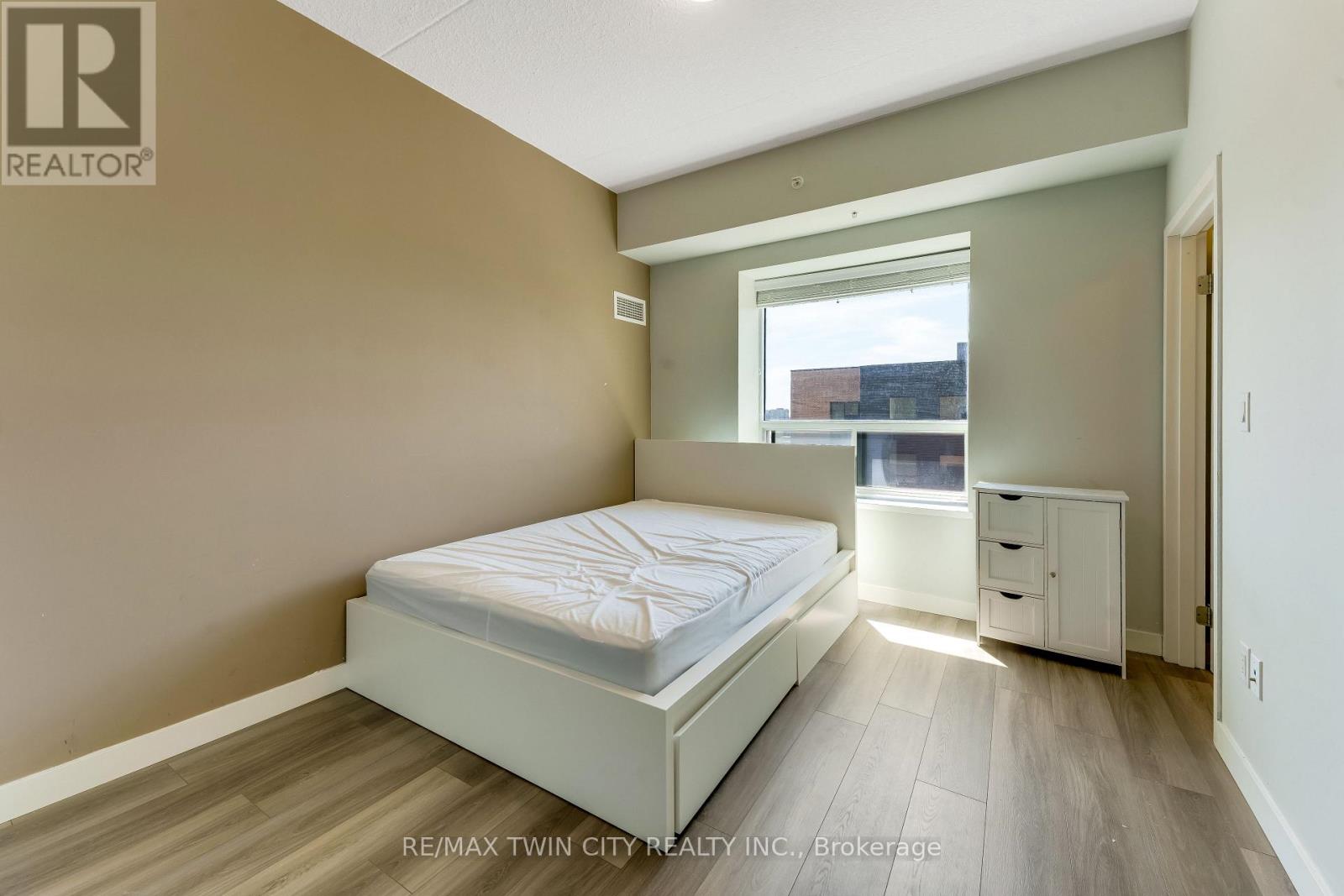 1102 - 318 Spruce Street E, Waterloo, Ontario  N2L 3M6 - Photo 10 - X13146400