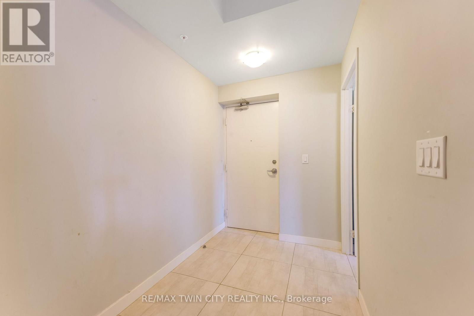 1102 - 318 Spruce Street E, Waterloo, Ontario  N2L 3M6 - Photo 4 - X13146400