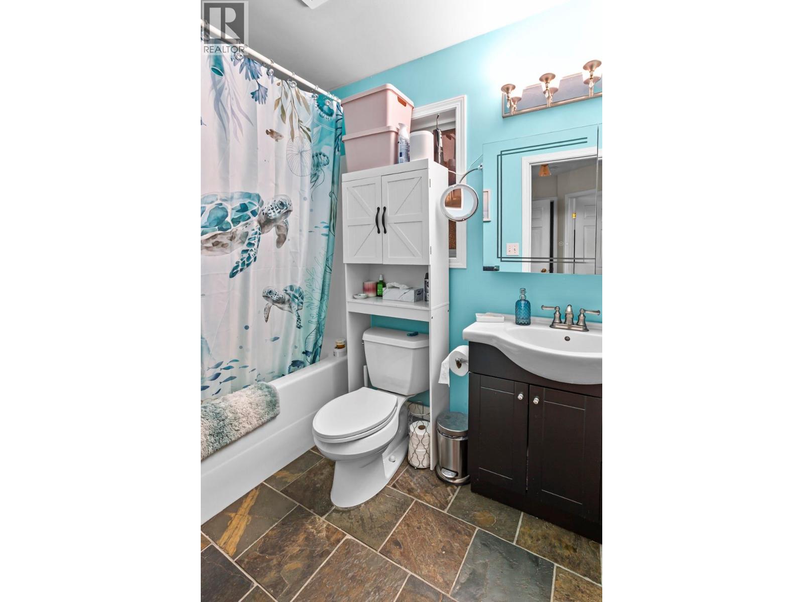 1027 Huscroft Road, Lister, British Columbia V0B 1G1 - Photo 12 - 10388021
