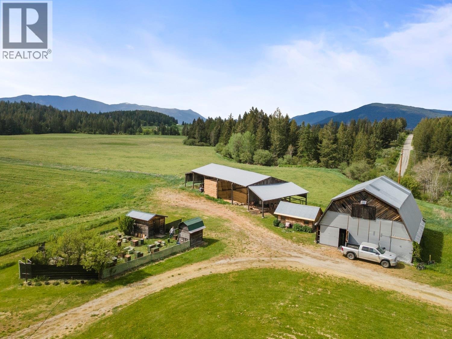 1027 Huscroft Road, Lister, British Columbia V0B 1G1 - Photo 22 - 10388021