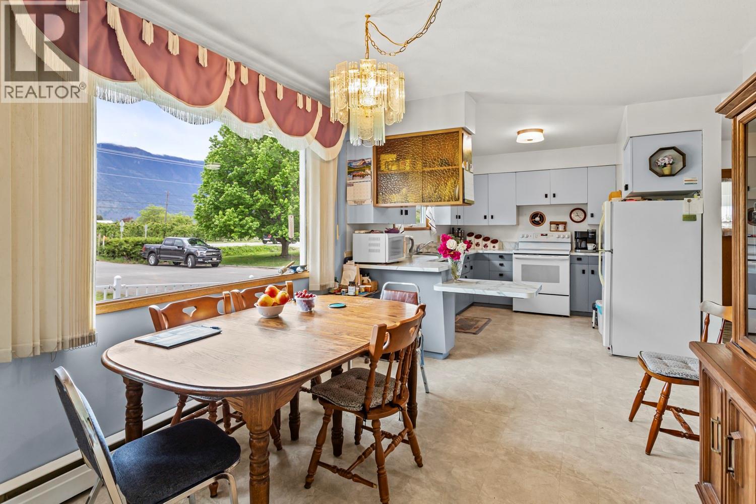 215 33rd Avenue S, Erickson, British Columbia V0B 1G1 - Photo 8 - 10387369