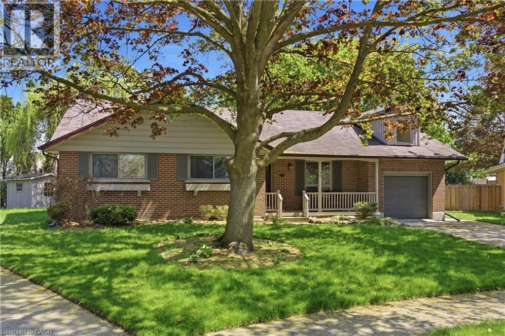 34 Yule Place, Kitchener, Ontario  N2B 2J8 - Photo 3 - 40831449