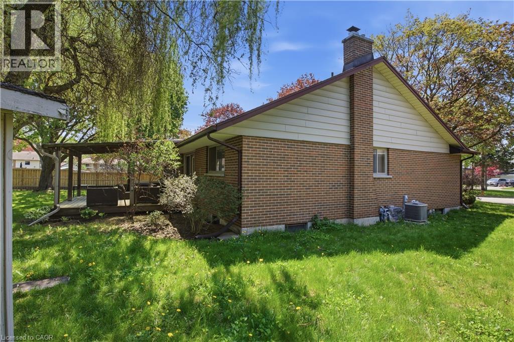 34 Yule Place, Kitchener, Ontario  N2B 2J8 - Photo 46 - 40831449