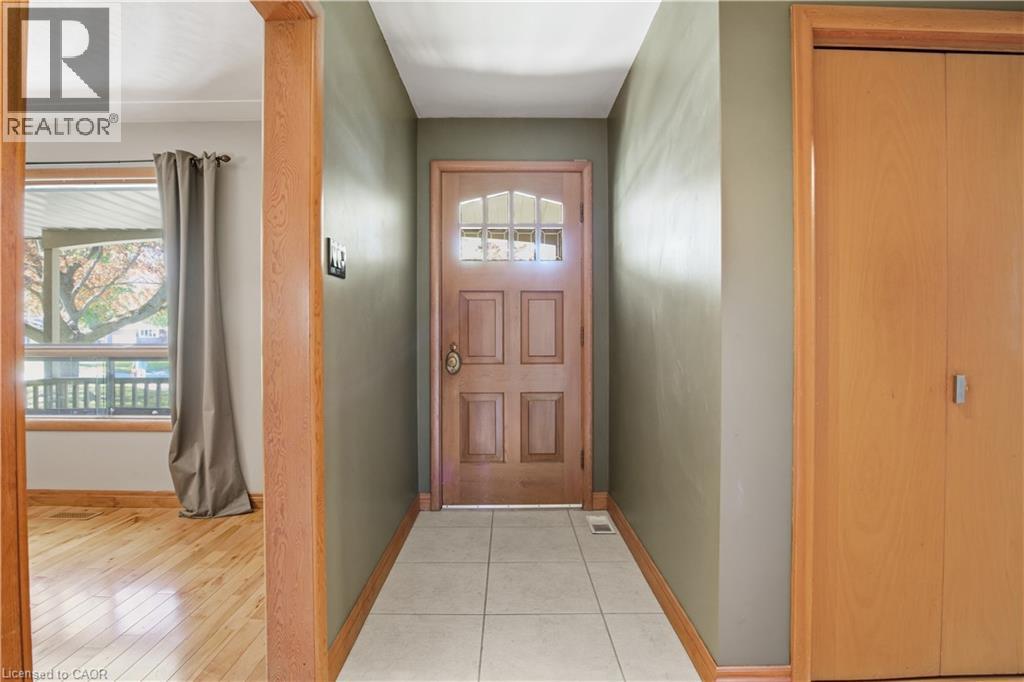 34 Yule Place, Kitchener, Ontario  N2B 2J8 - Photo 7 - 40831449