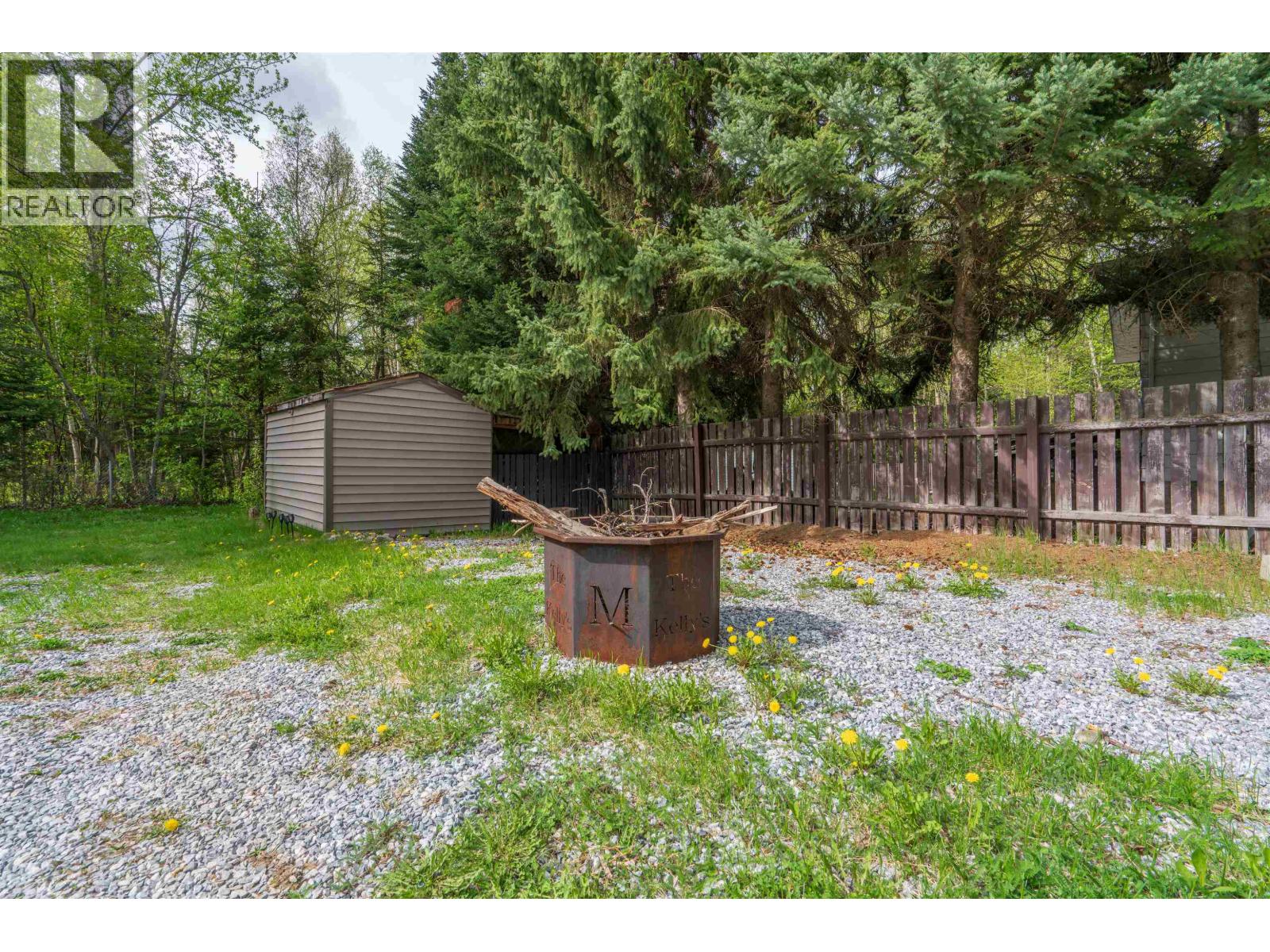 7243 Glenview Drive, Prince George, British Columbia  V2K 2P3 - Photo 6 - R3125107