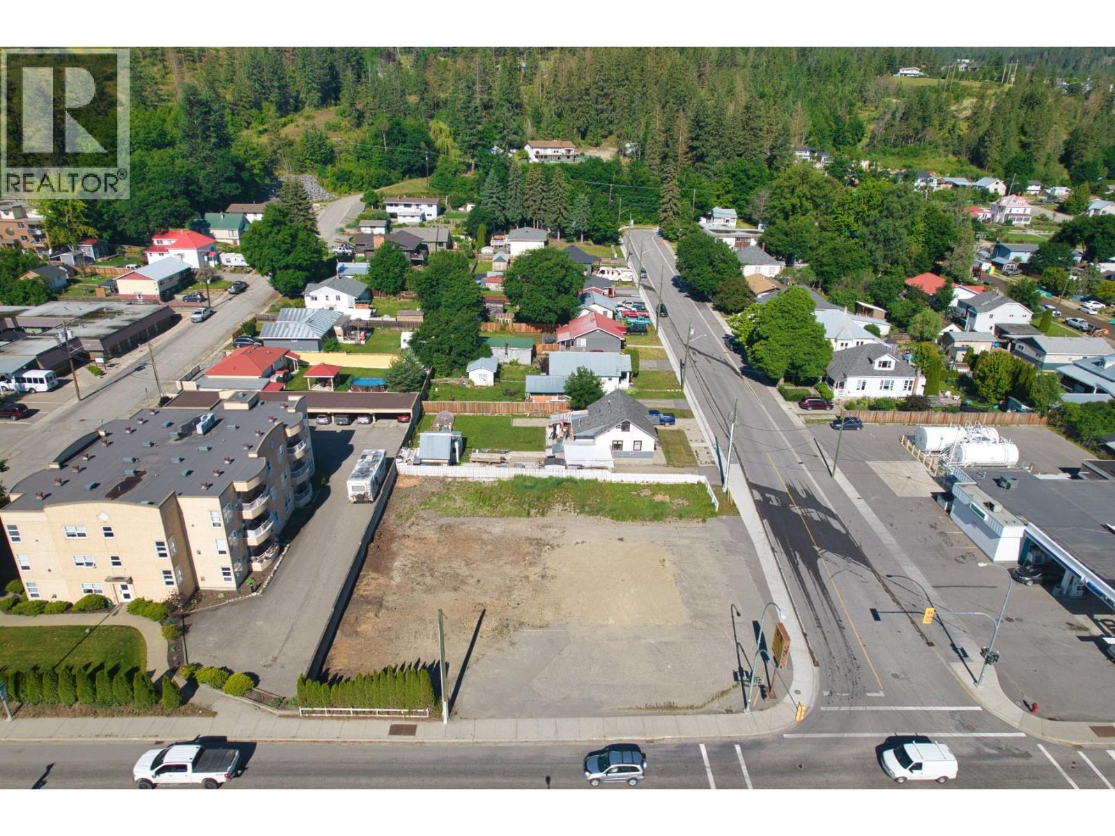 606 George Street, Enderby, British Columbia  V0E 1V1 - Photo 4 - 10355558