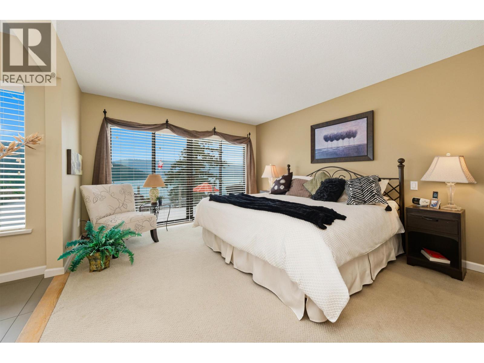 1584 Look Out Point, North Vancouver, British Columbia  V7G 1X9 - Photo 16 - R3124766