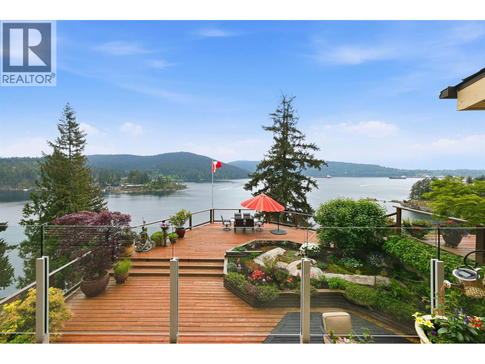 1584 Look Out Point, North Vancouver, British Columbia  V7G 1X9 - Photo 30 - R3124766