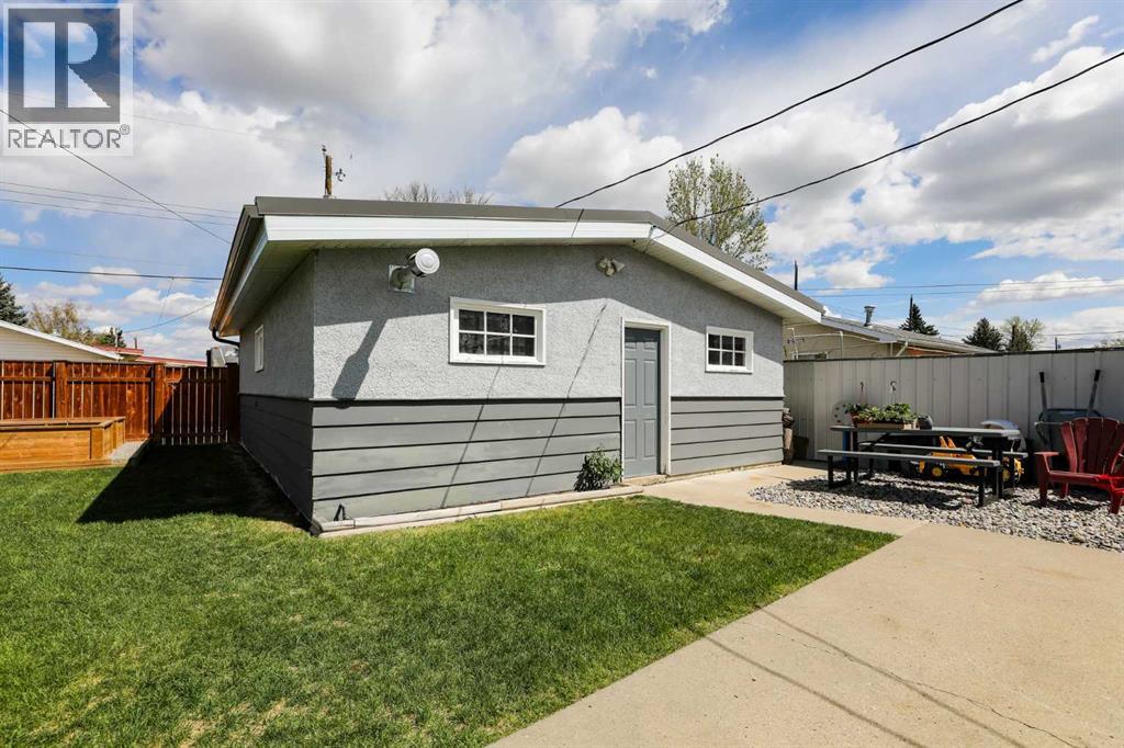 2705 22 Avenue S, Lethbridge, Alberta  T1K 1J8 - Photo 44 - A2312344