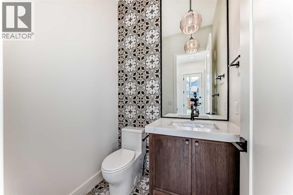 2006 41 Avenue SW, Calgary, Alberta  T2T 2M1 - Photo 15 - A2285150