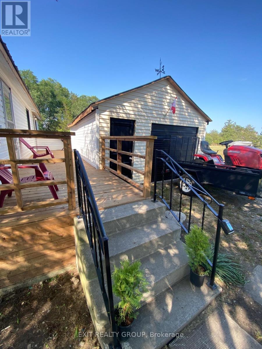 48 County Road 29, Prince Edward County, Ontario  K0K 1T0 - Photo 4 - X13146432