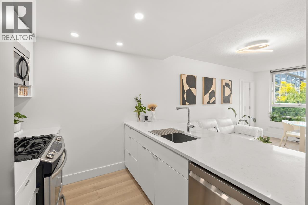 607 939 Expo Boulevard, Vancouver, British Columbia  V6Z 3G7 - Photo 8 - R3125087