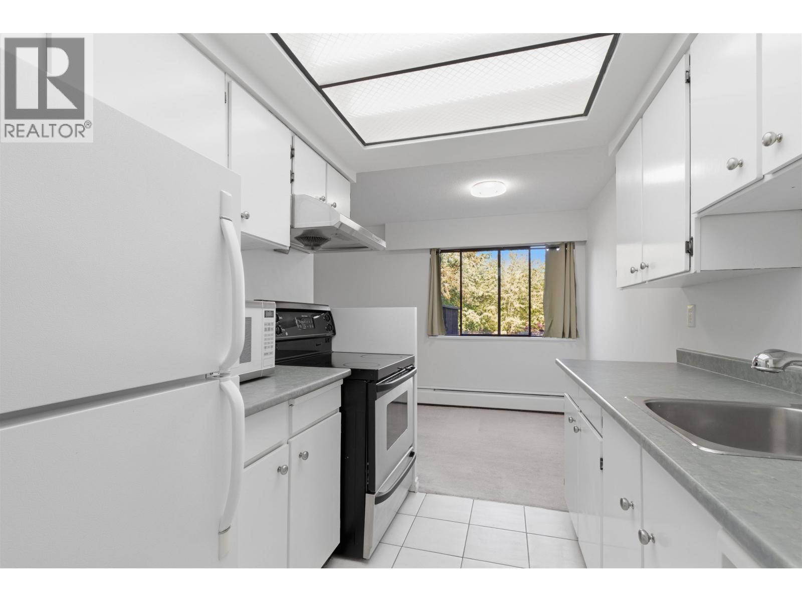 105 6560 Buswell Street, Richmond, British Columbia  V6Y 2G7 - Photo 12 - R3125109