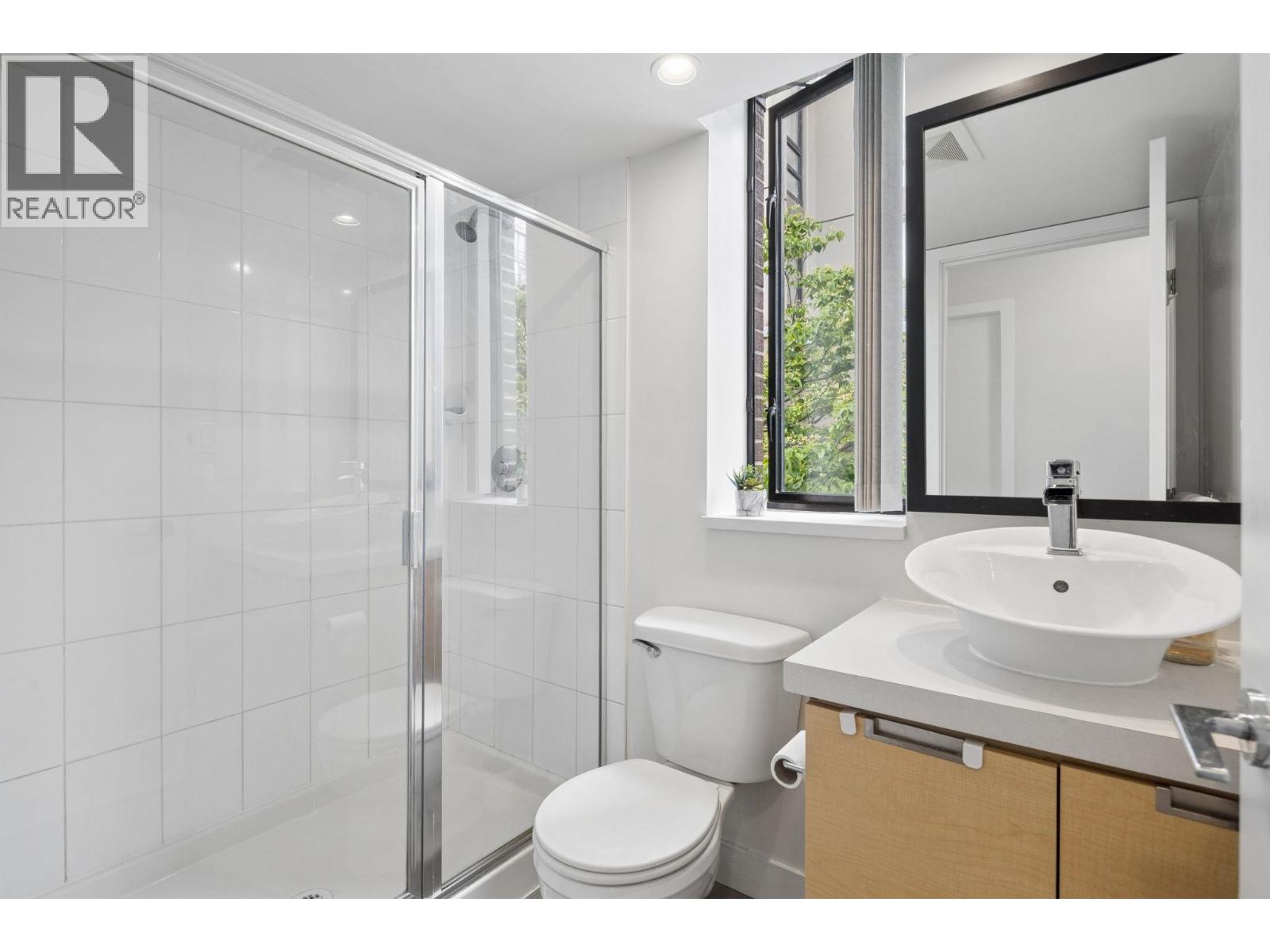 153 W 2nd Street, North Vancouver, British Columbia  V7M 1C5 - Photo 25 - R3125128