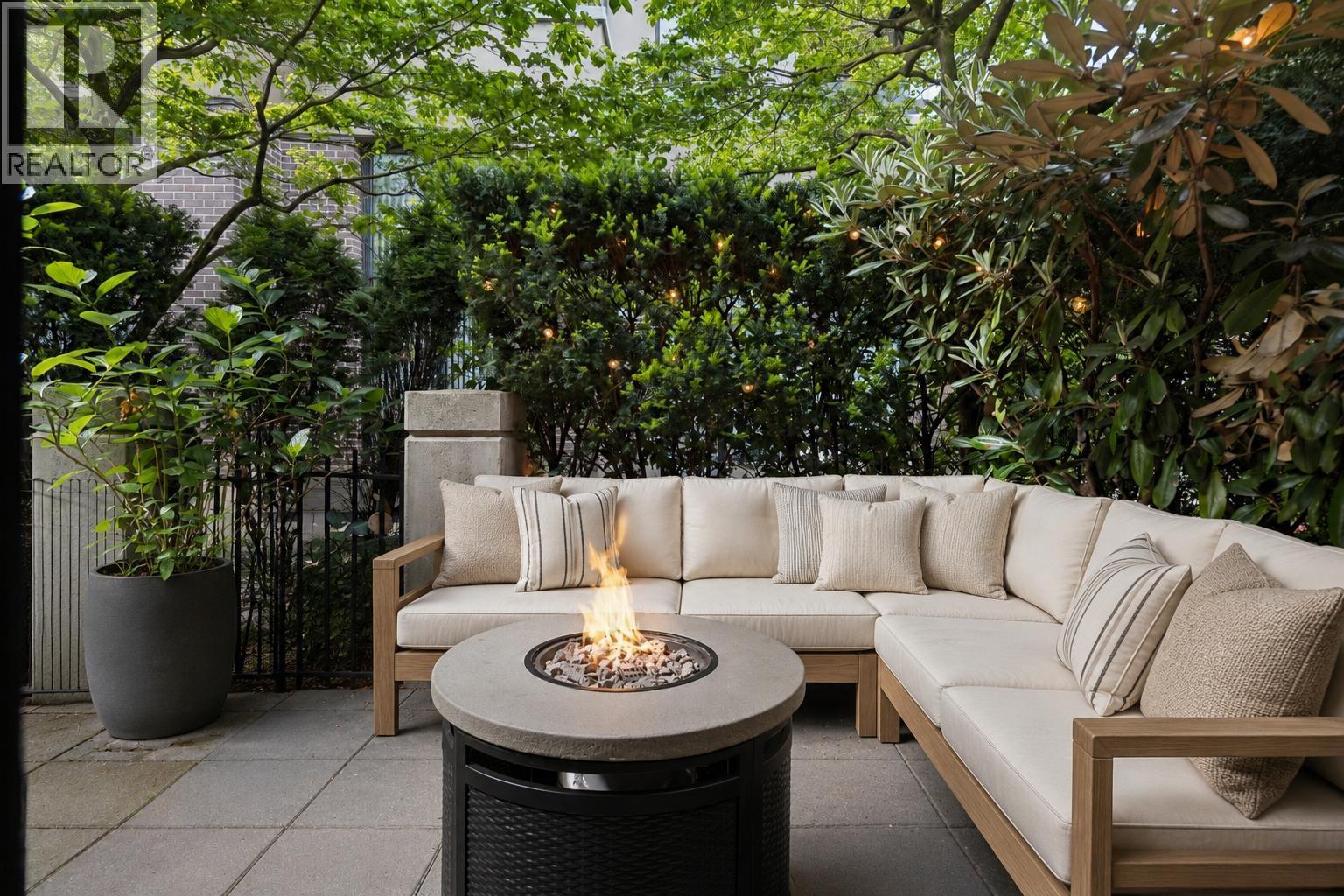 153 W 2nd Street, North Vancouver, British Columbia  V7M 1C5 - Photo 28 - R3125128