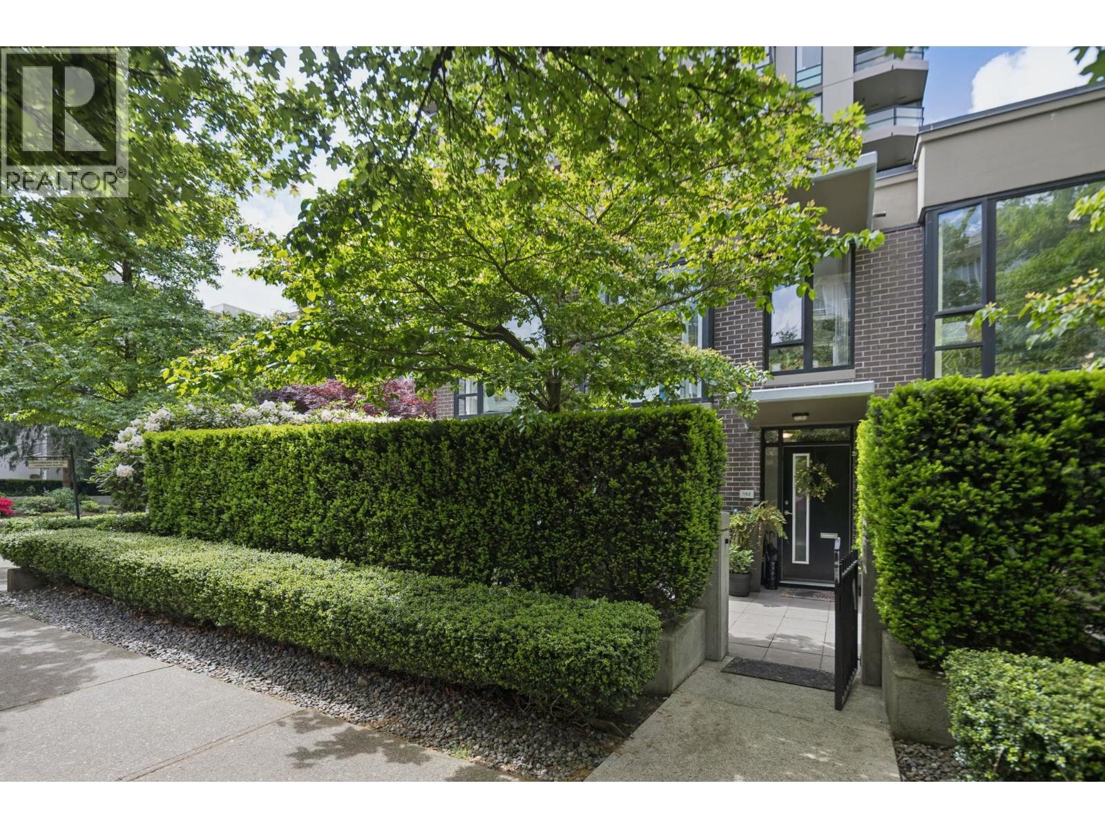 153 W 2nd Street, North Vancouver, British Columbia  V7M 1C5 - Photo 32 - R3125128