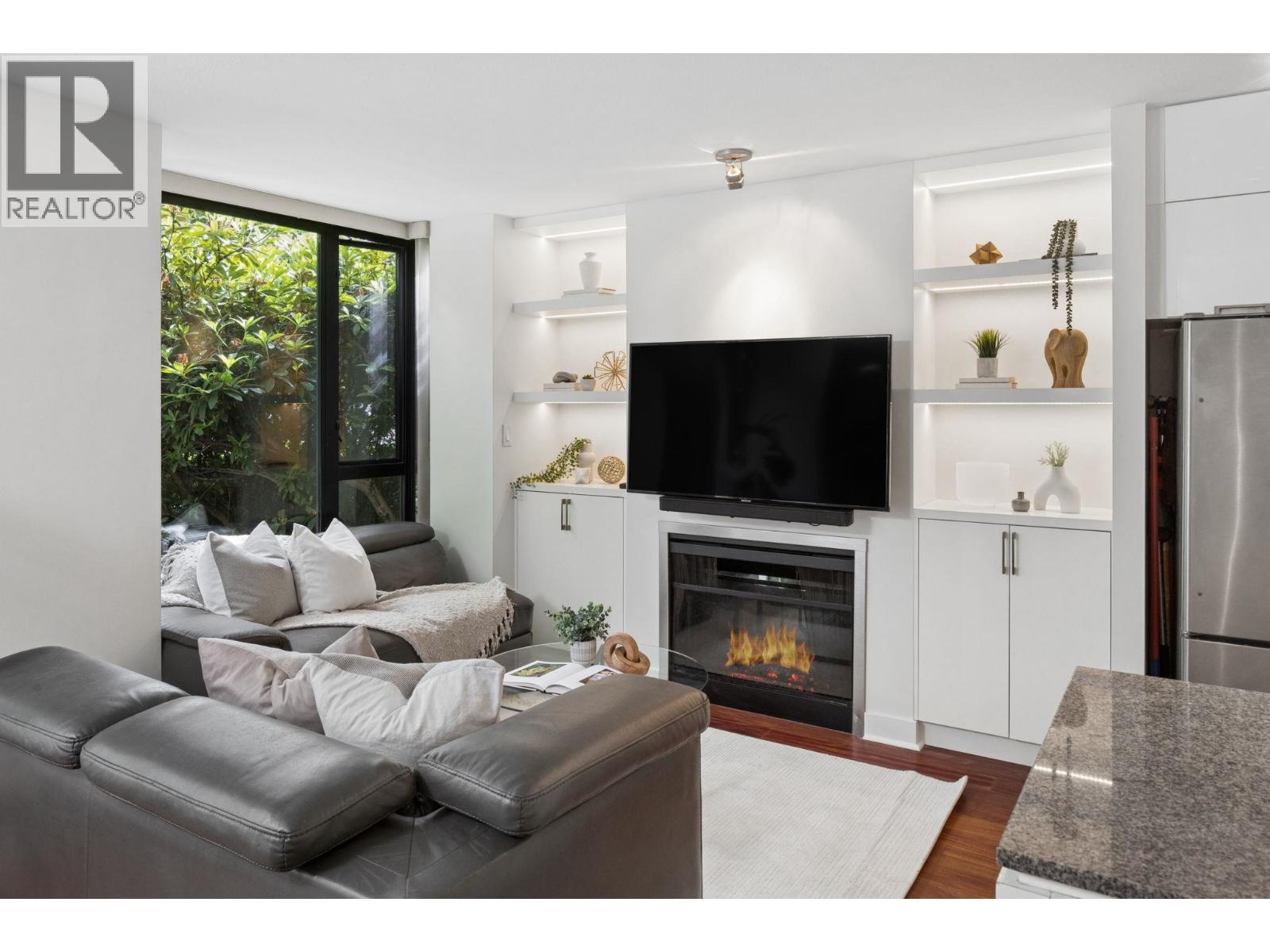 153 W 2nd Street, North Vancouver, British Columbia  V7M 1C5 - Photo 6 - R3125128