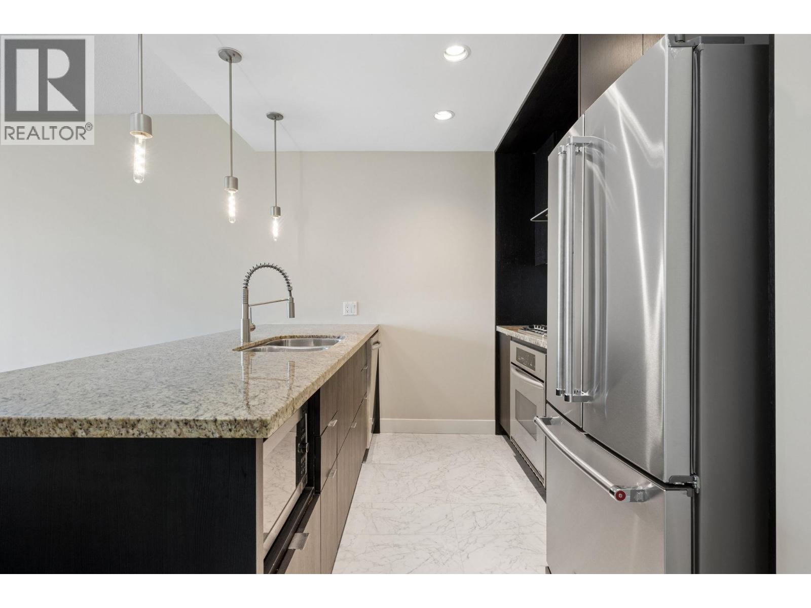 1201 7088 18th Avenue, Burnaby, British Columbia  V3N 0A2 - Photo 3 - R3125145