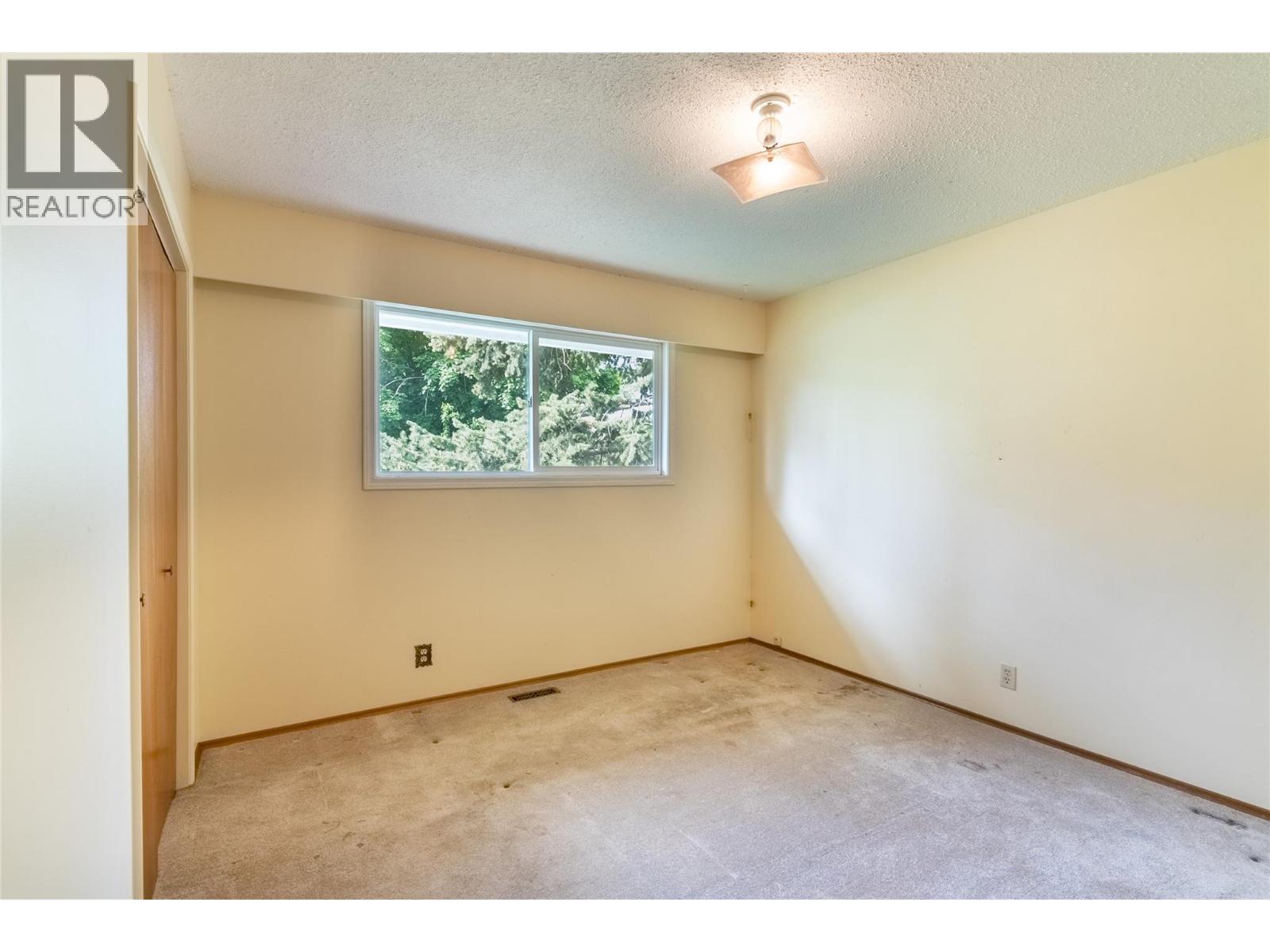 864 Shelan Place, Kamloops, British Columbia  V2B 5T4 - Photo 18 - 10373049