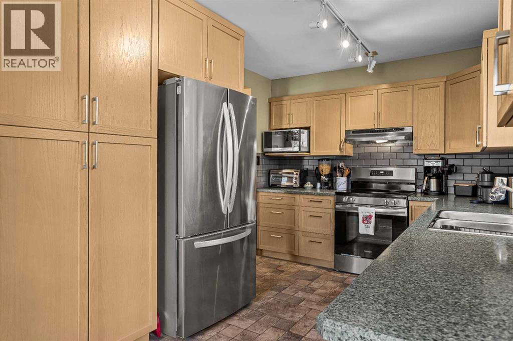 1054 Evergreen Circle, Canmore, Alberta  T1W 3H5 - Photo 19 - A2308940