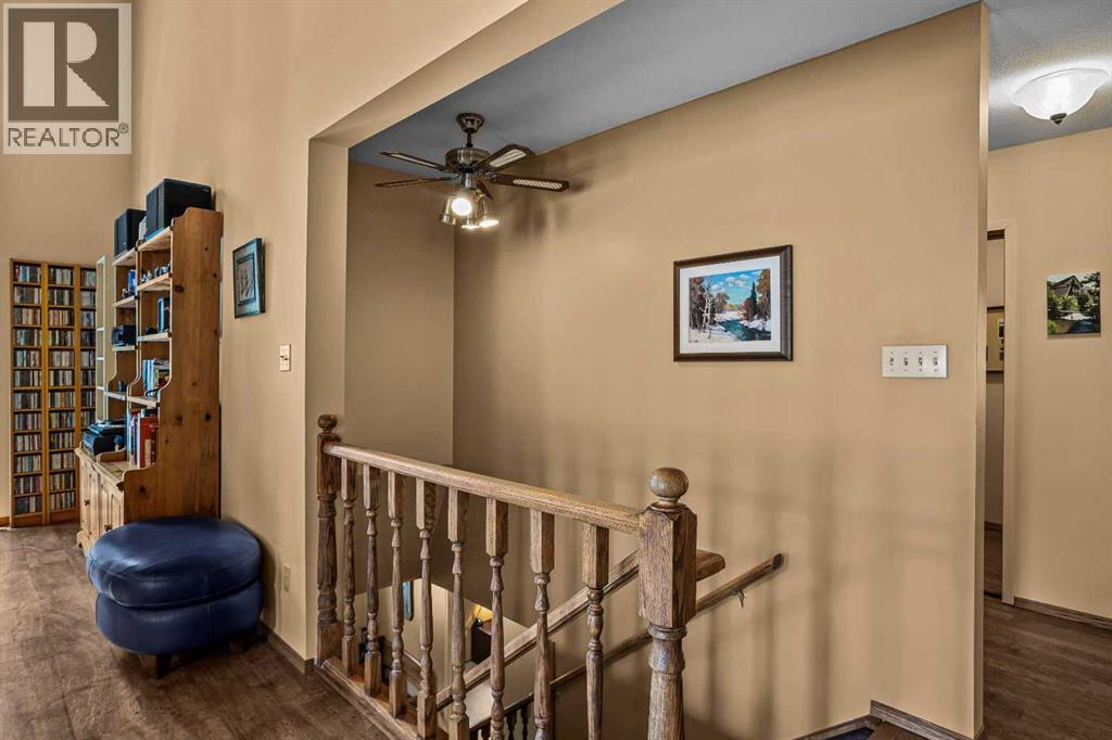 1054 Evergreen Circle, Canmore, Alberta  T1W 3H5 - Photo 35 - A2308940