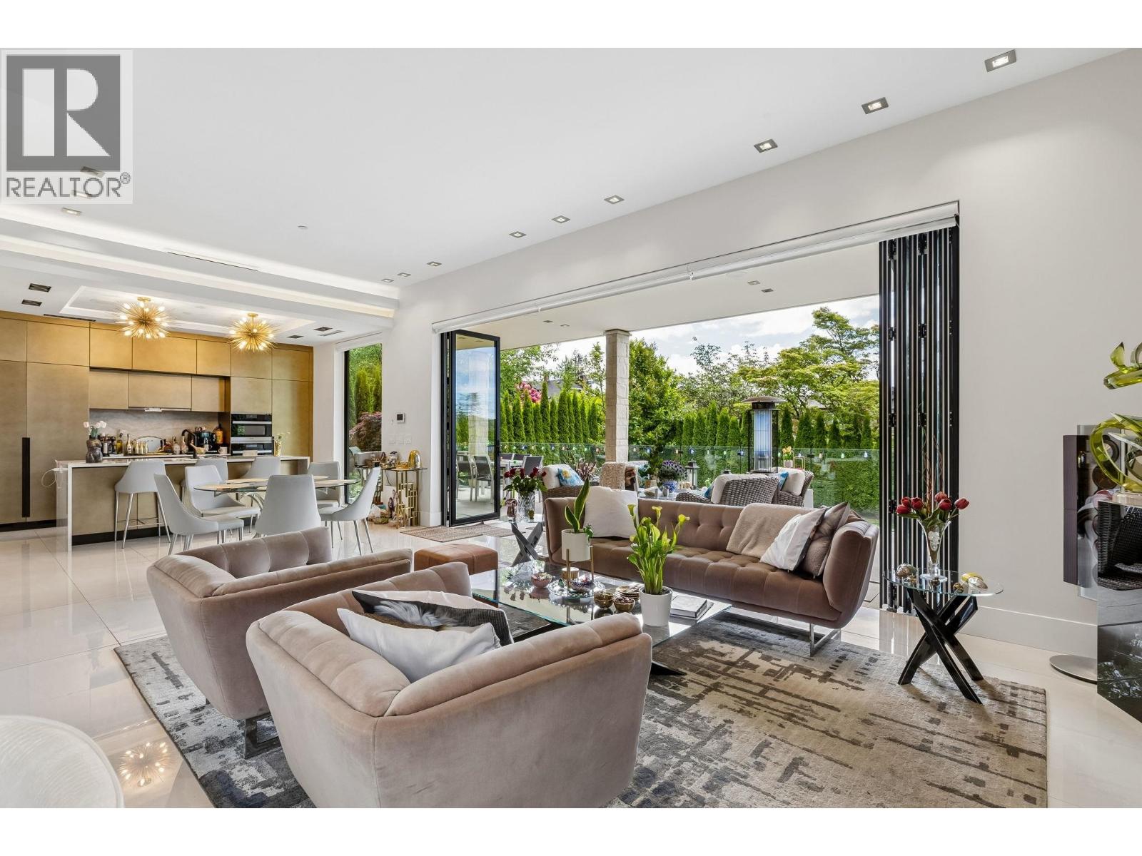 2256 Jefferson Avenue, West Vancouver, British Columbia  V7V 2A8 - Photo 3 - R3125154