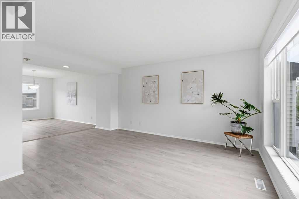 30 Tuscany Springs Heights NW, Calgary, Alberta  T3M 2M9 - Photo 5 - A2312581