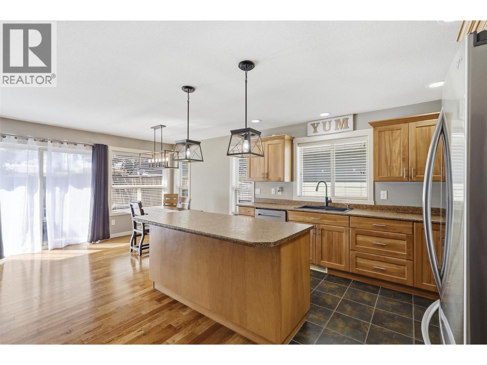 2159 Cantle Court, Kamloops, British Columbia  V2B 0A7 - Photo 3 - 10386900