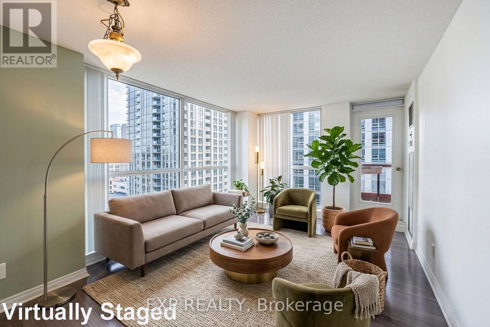 1811 - 736 Bay Street, Toronto, Ontario  M5G 2M4 - Photo 18 - C13146472