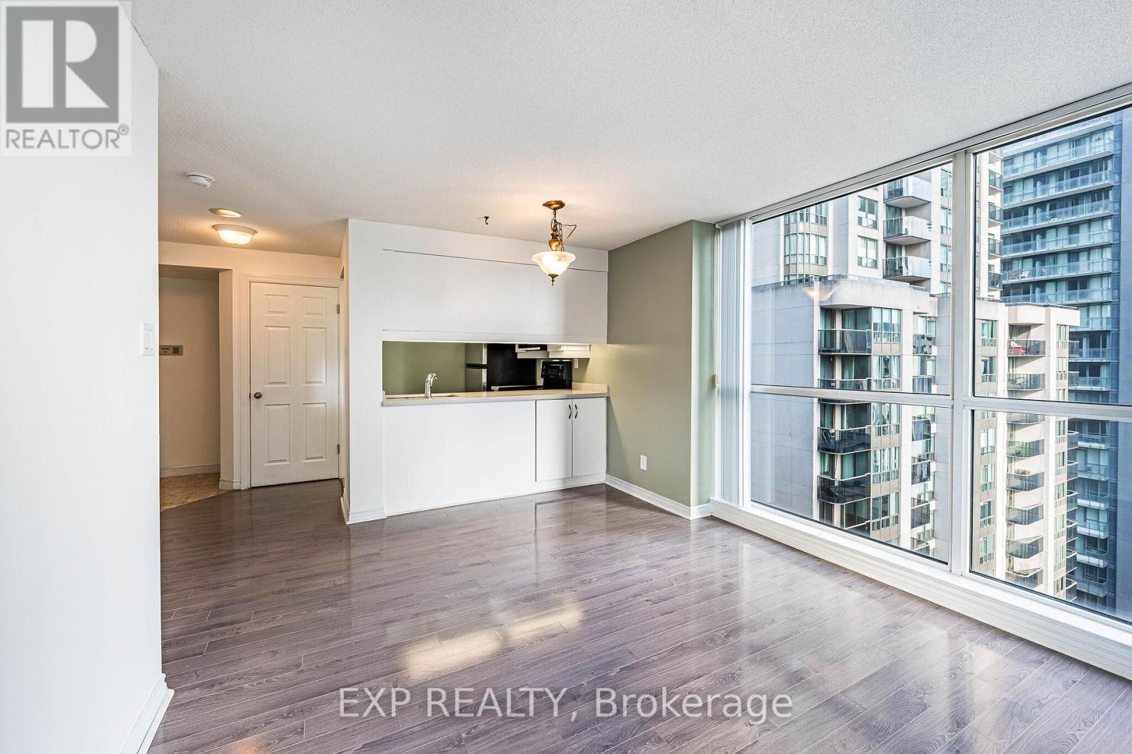 1811 - 736 Bay Street, Toronto, Ontario  M5G 2M4 - Photo 21 - C13146472