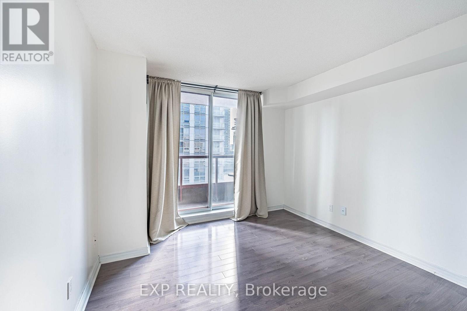 1811 - 736 Bay Street, Toronto, Ontario  M5G 2M4 - Photo 22 - C13146472