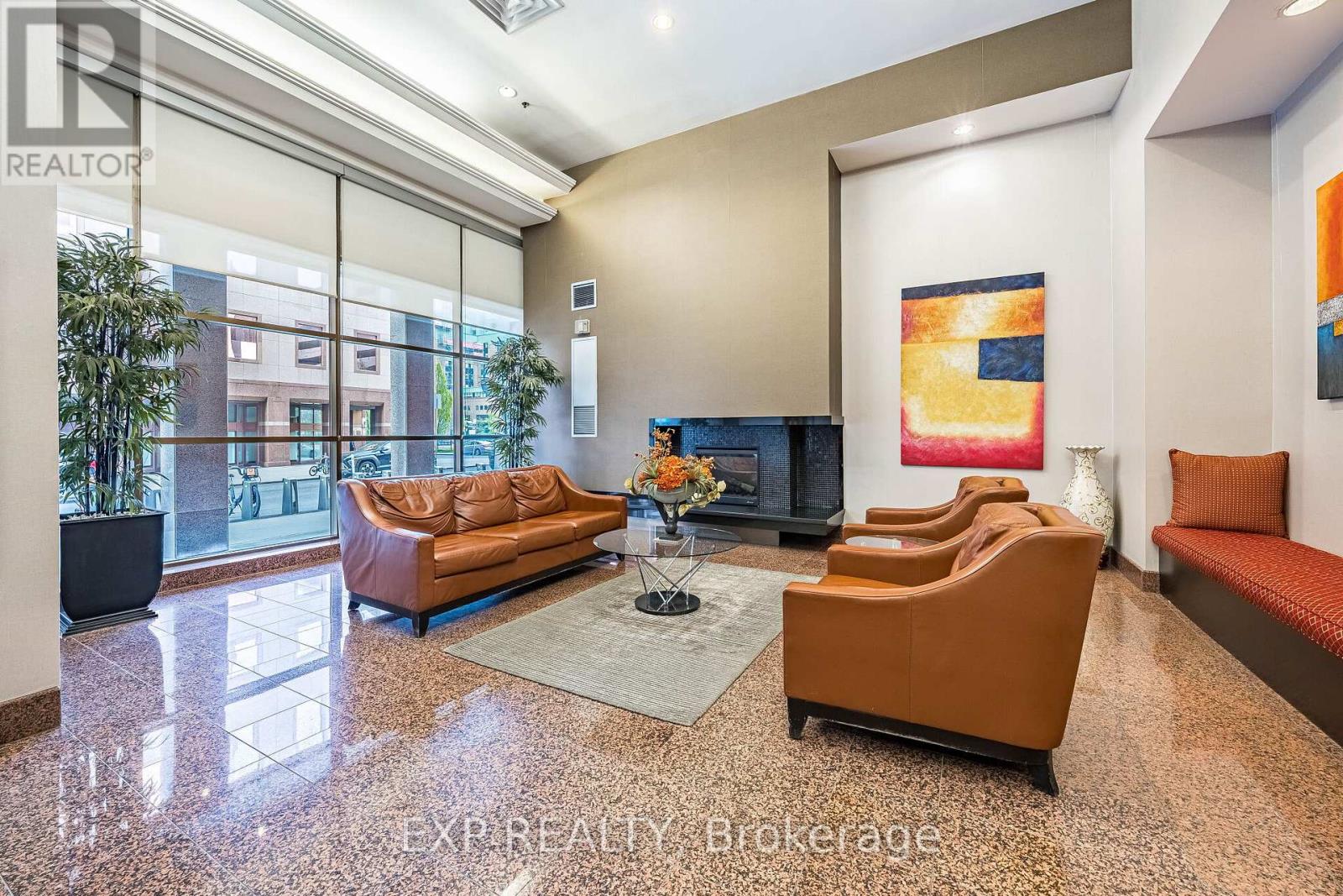 1811 - 736 Bay Street, Toronto, Ontario  M5G 2M4 - Photo 7 - C13146472