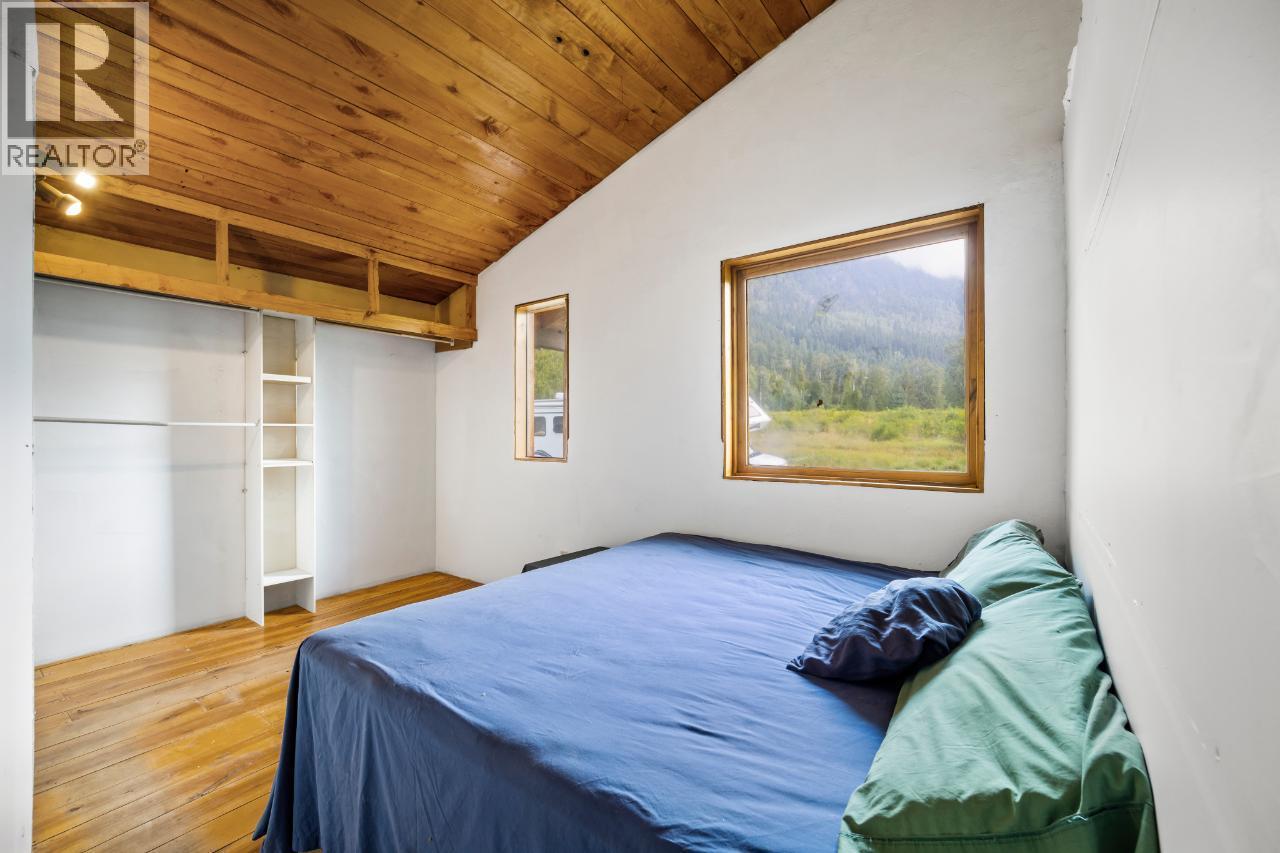 16465 Wadds Road, Crawford Bay, British Columbia  V0B 1E0 - Photo 14 - 10388040