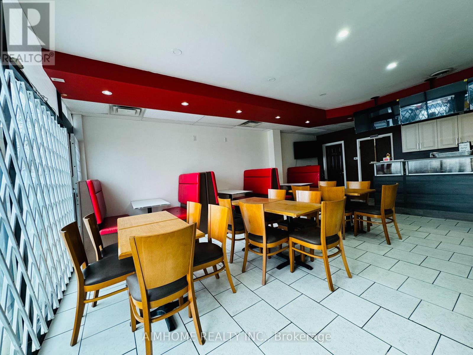 4 - 820 Markham Road, Toronto, Ontario  M1H 2Y2 - Photo 2 - E13146286