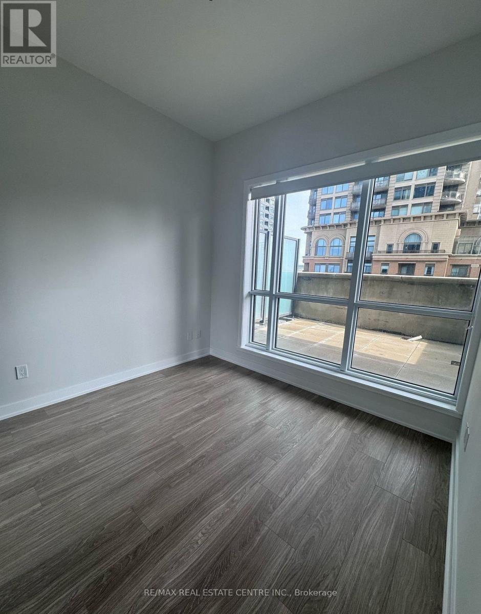 502 - 430 Square One Drive, Mississauga, Ontario  L5B 0L6 - Photo 6 - W13144940