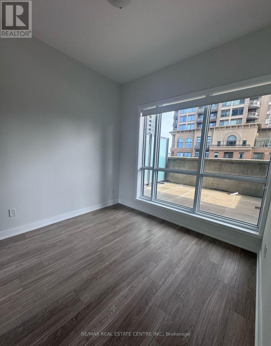502 - 430 Square One Drive, Mississauga, Ontario  L5B 0L6 - Photo 7 - W13144940