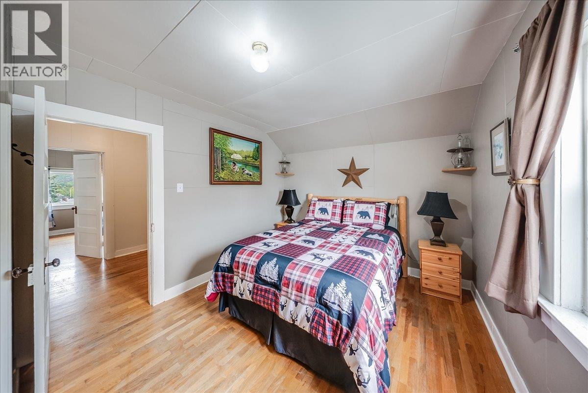 490 Austad Lane, Trail, British Columbia V1R 3K6 - Photo 56 - 10387521