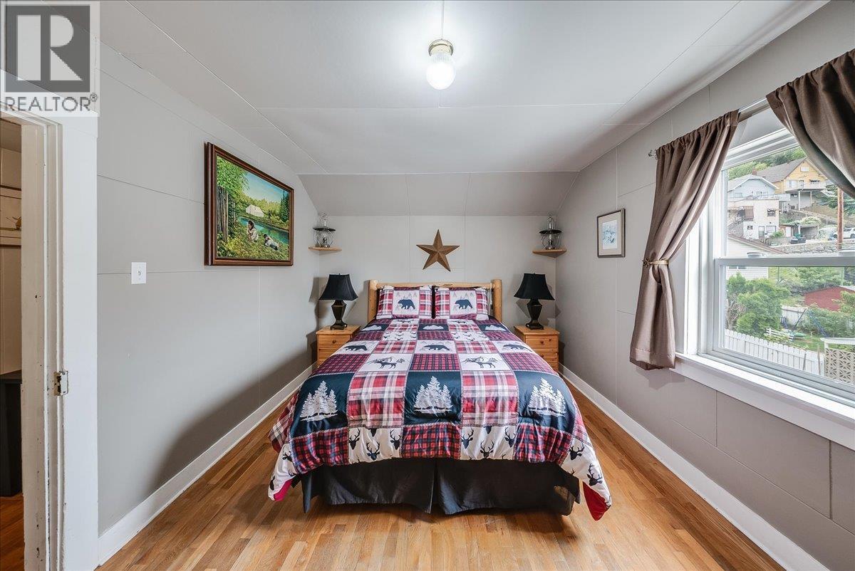 490 Austad Lane, Trail, British Columbia V1R 3K6 - Photo 54 - 10387521