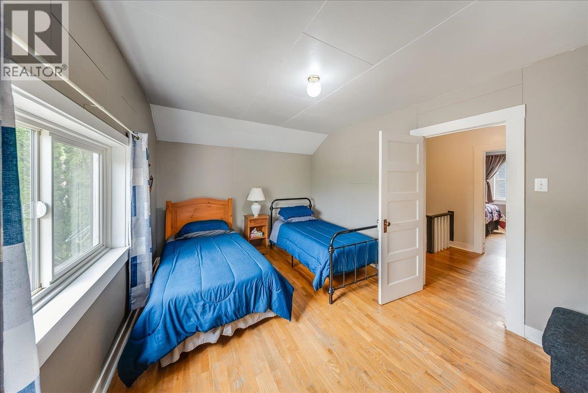 490 Austad Lane, Trail, British Columbia V1R 3K6 - Photo 51 - 10387521
