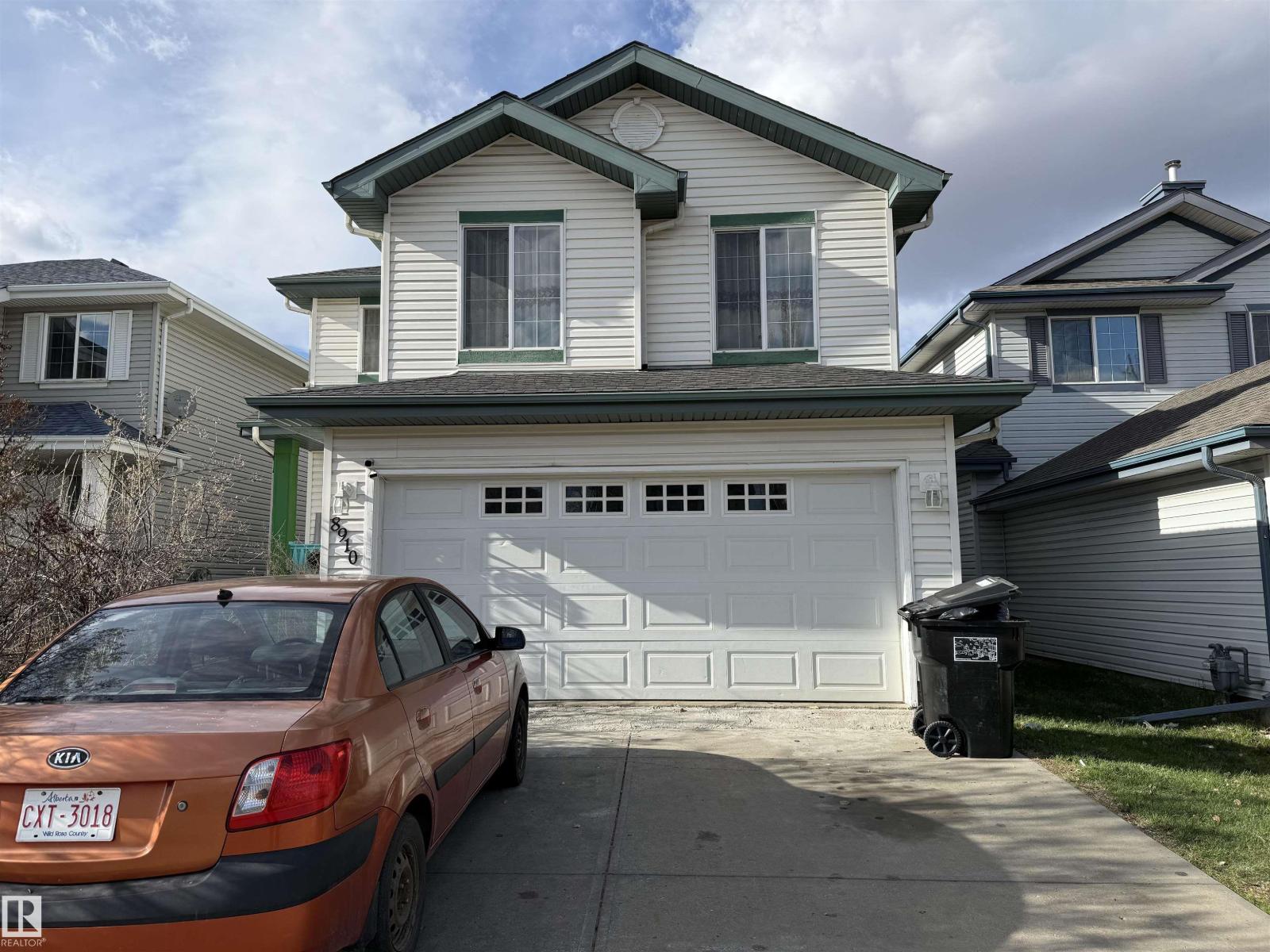 8910 7 AV SW, edmonton, Alberta
