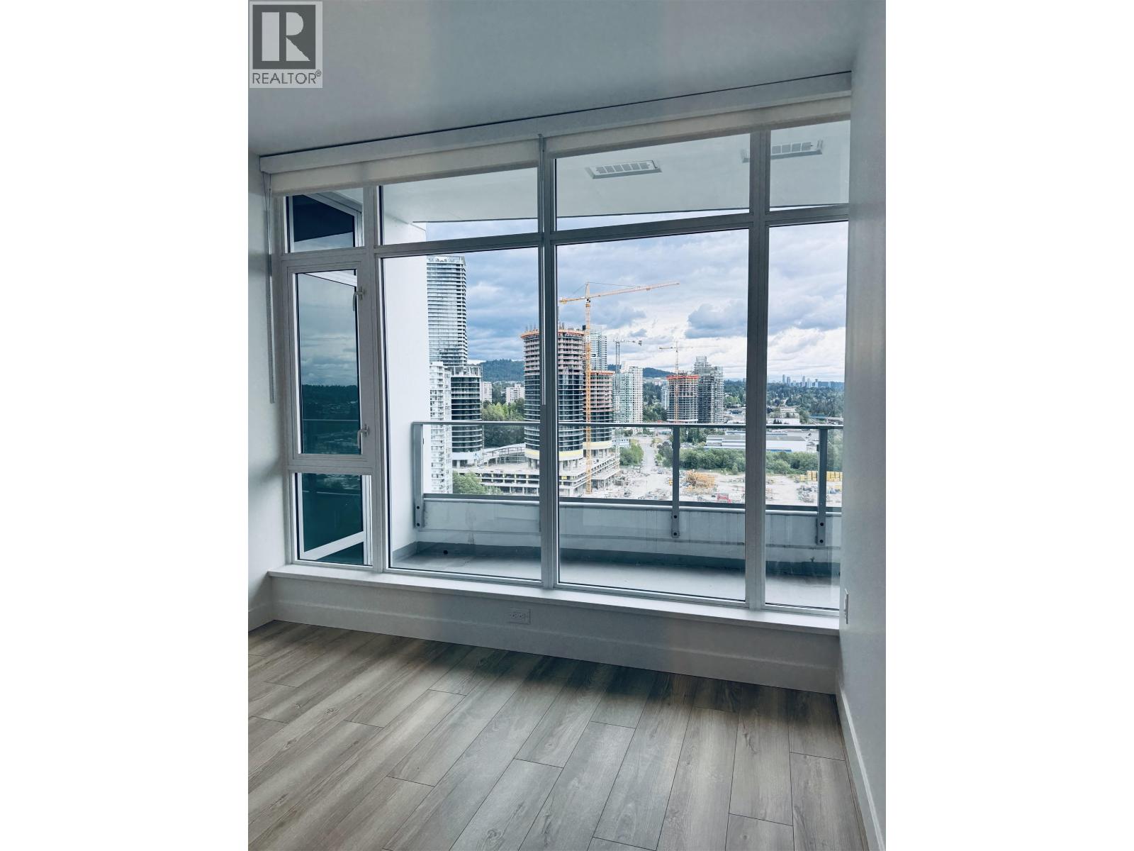 2004 2381 Beta Avenue, Burnaby, British Columbia  V5C 0P7 - Photo 6 - R3125045