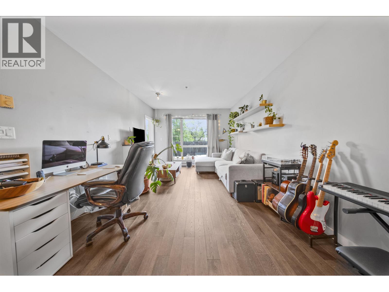 205 1330 Marine Drive, North Vancouver, British Columbia  V7P 1T4 - Photo 5 - R3124665