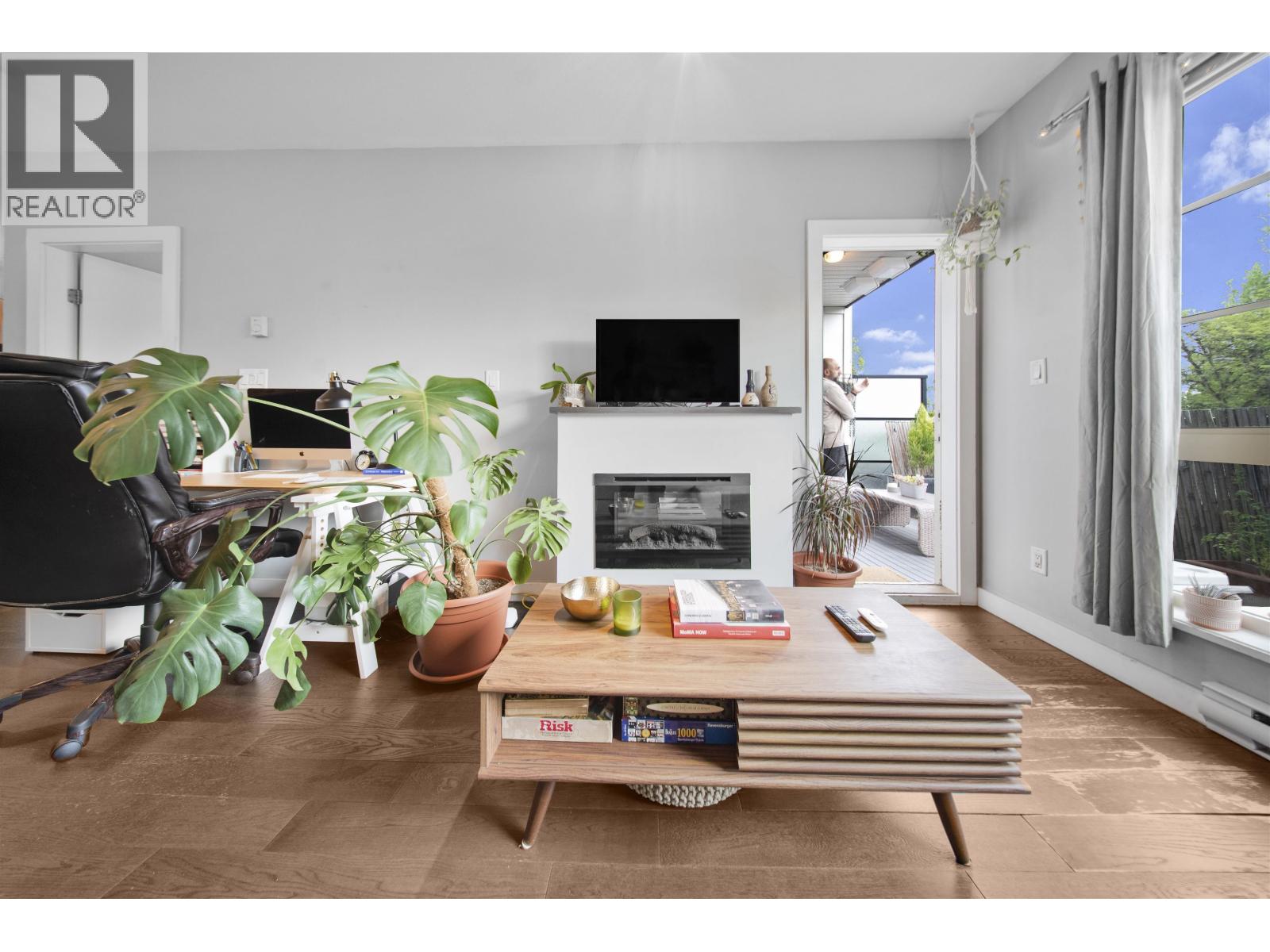 205 1330 Marine Drive, North Vancouver, British Columbia  V7P 1T4 - Photo 13 - R3124665