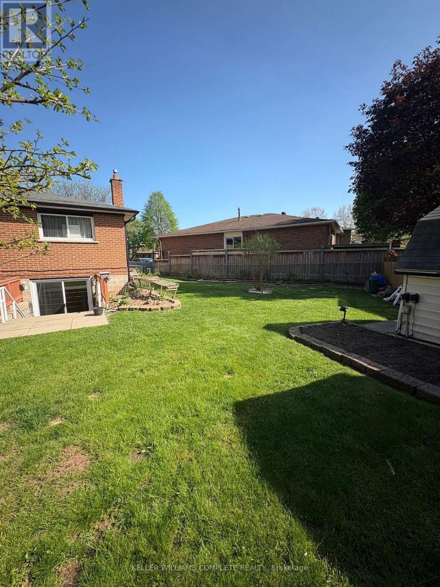 # Lower - 357 Gage Court, Burlington, Ontario  L7T 4E1 - Photo 21 - W13146438