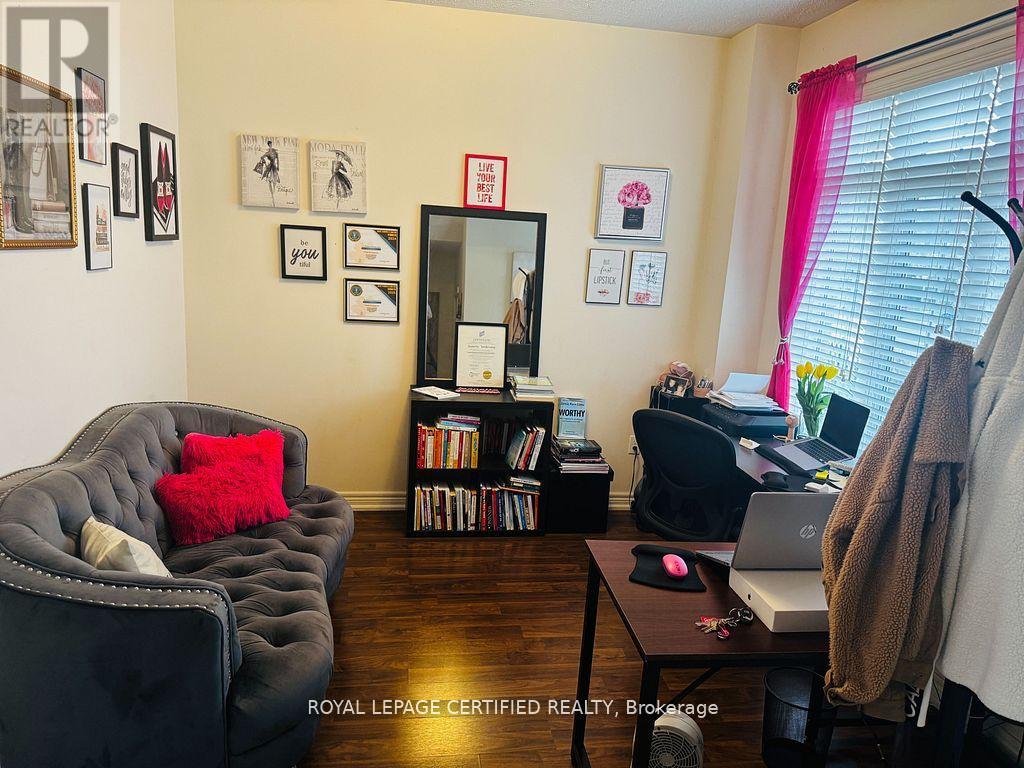 Upper - 5463 Tenth Line, Mississauga, Ontario  L5M 0V7 - Photo 2 - W13146452